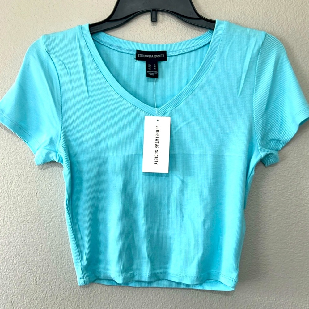 Juniors blue ribbed cropped top V-neck‎ all sizes